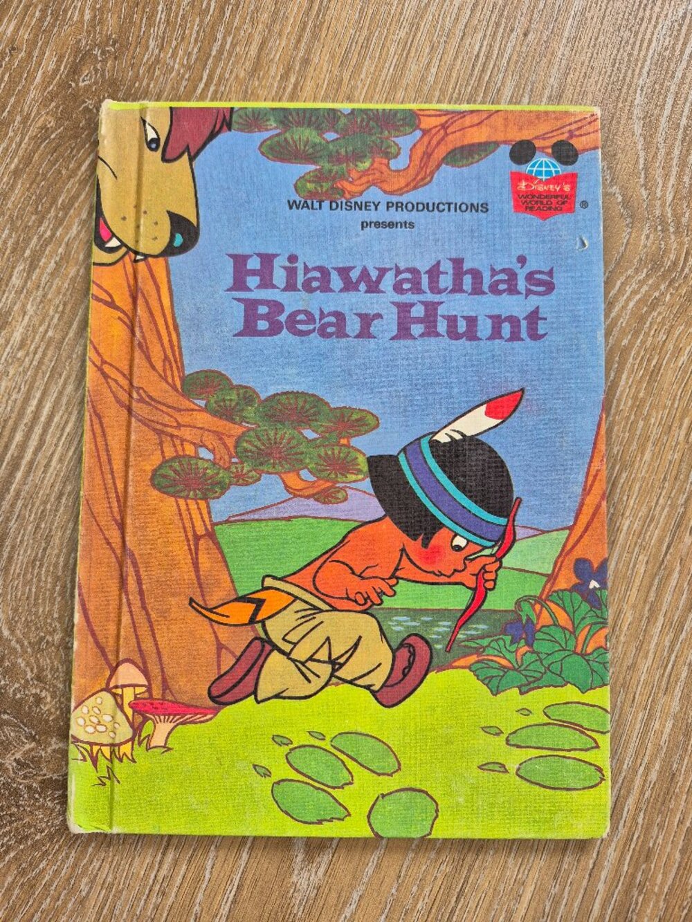 Vintage Disney Hiawatha's Bear Hunt 1982 Wonderful World Reading